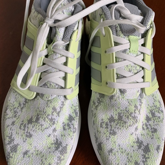 Rare Yeezy like print adidas - Picture 1 of 2